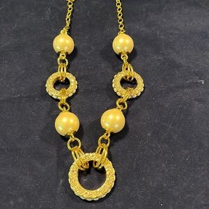 Beautiful vintage Kate Spade faux pearl necklace $40